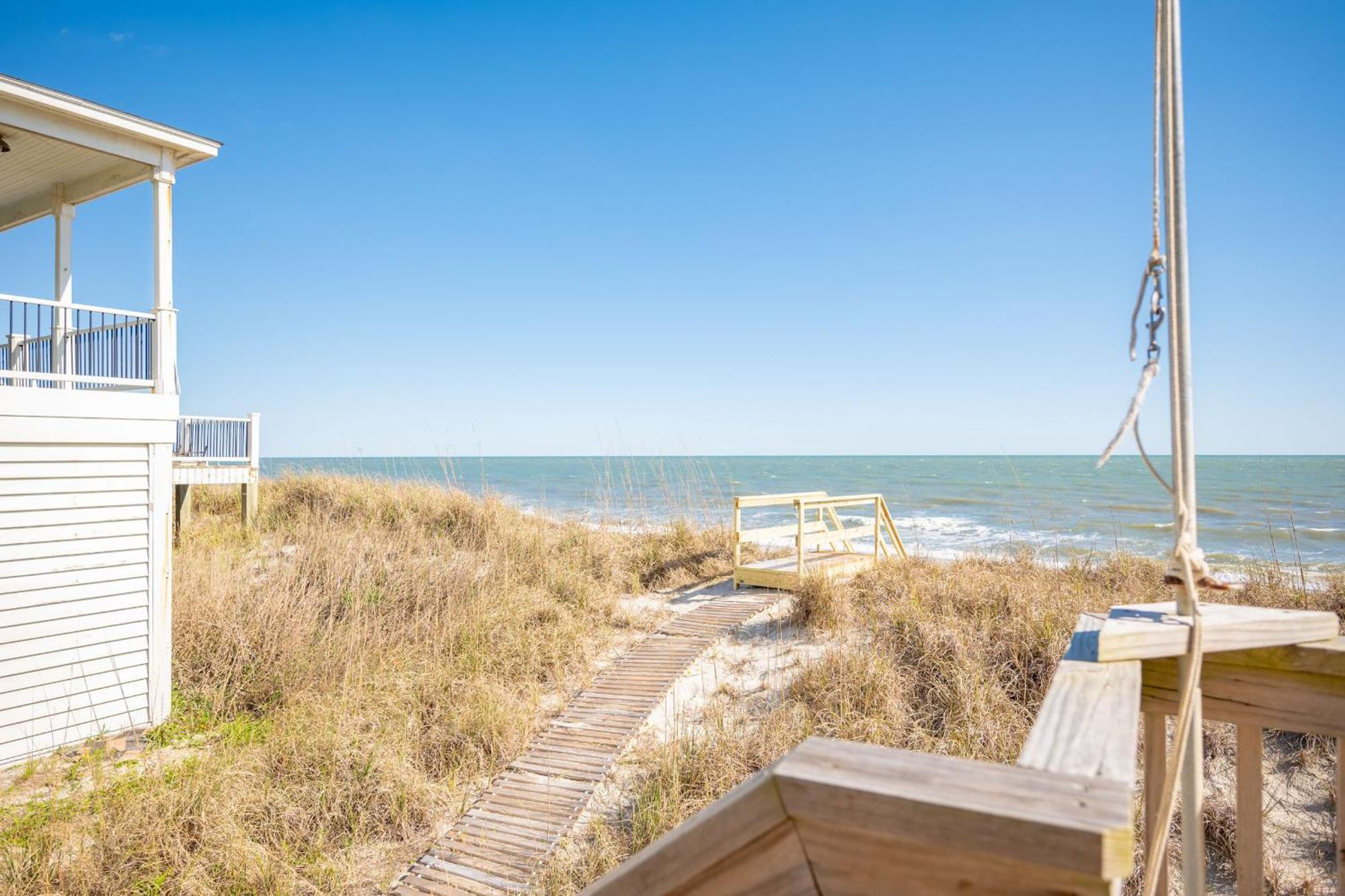 Villa Re-Juvenated Oak Island Exterior foto